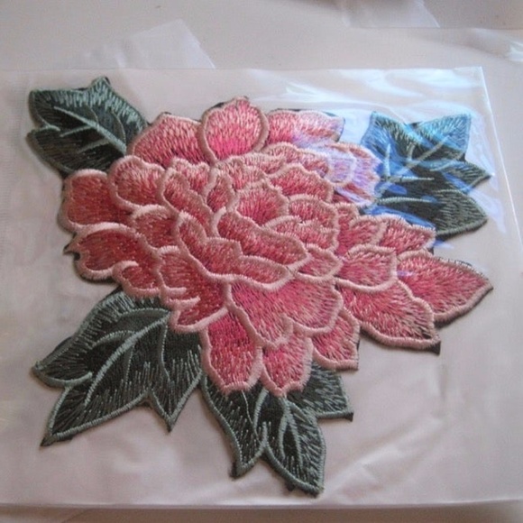 Iron On Embroidered Flower Applique - Picture 4 of 4